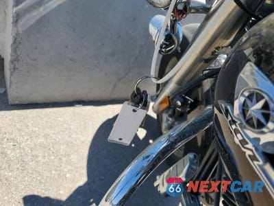 Zdjęcie 8 z 9 samochodu: 2004 YAMAHA XVS1100 A VIN:JYAVP11E94A059139 - miniatura