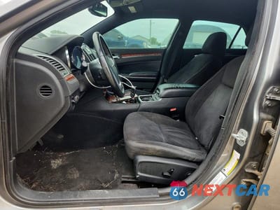 Zdjęcie 7 z 12 samochodu: 2012 CHRYSLER 300 VIN:2C3CCAAG6CH107385 - miniatura
