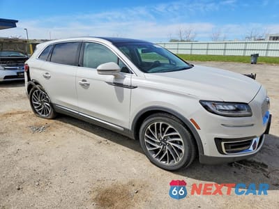 Czwarte zdjęcie samochodu z boku: 2020 LINCOLN NAUTILUS RESERVE VIN:2LMPJ8KP1LBL12125 - miniatura