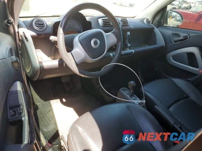 Zdjęcie 8 z 13 samochodu: 2012 SMART FORTWO PURE VIN:WMEEJ3BA3CK573821 - miniatura