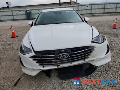 Piąte zdjęcie samochodu w środku: 2023 HYUNDAI SONATA SE VIN:KMHL24JA9PA258703 - miniatura