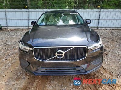 Piąte zdjęcie samochodu w środku: 2018 VOLVO XC60 T5 MOMENTUM VIN:YV4102RK2J1090510 - miniatura