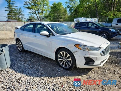 Czwarte zdjęcie samochodu z boku: 2020 FORD FUSION SE VIN:3FA6P0T94LR190878 - miniatura