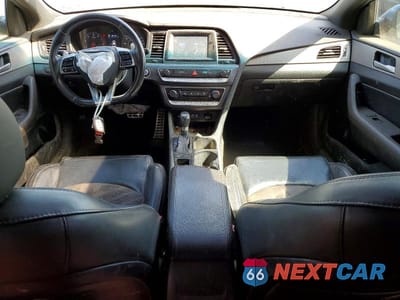 Zdjęcie 8 z 12 samochodu: 2018 HYUNDAI SONATA SPORT VIN:5NPE34AF0JH604028 - miniatura