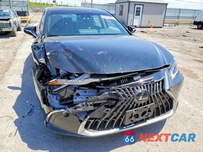 Piąte zdjęcie samochodu w środku: 2024 LEXUS ES 300H BASE VIN:58ADA1C15RU053957 - miniatura