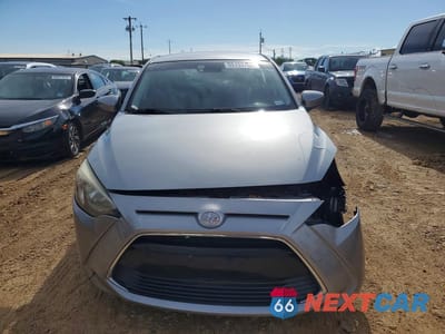 Piąte zdjęcie samochodu w środku: 2016 SCION IA BASE VIN:3MYDLBZV8GY104448 - miniatura