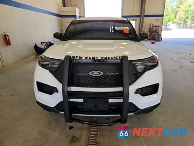 Piąte zdjęcie samochodu w środku: 2025 FORD EXPLORER POLICE INTERCEPTOR VIN:1FM5K8AC8SGC79730 - miniatura