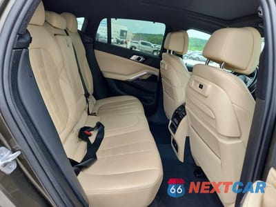 Zdjęcie 10 z 12 samochodu: 2021 BMW X6 SDRIVE 40I VIN:5UXCY4C07M9D83172 - miniatura