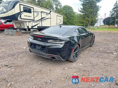 Czwarte zdjęcie samochodu z boku: 2018 CHEVROLET CAMARO LT VIN:1G1FB1RX5J0178829 - miniatura