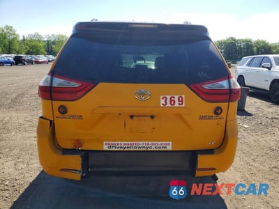 Zdjęcie 6 z 12 samochodu: 2016 TOYOTA SIENNA LE VIN:5TDKK3DC4GS764014 - miniatura