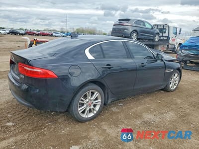 Trzecie zdjęcie samochodu z tyłu: 2018 JAGUAR XE PREMIUM VIN:SAJAJ4FN1JCP28228 - miniatura