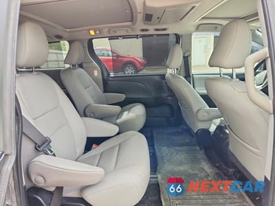 Zdjęcie 11 z 13 samochodu: 2018 TOYOTA SIENNA LIMITED PREMIUM 7-PASSENGER VIN:5TDDZ3DC6JS189331 - miniatura