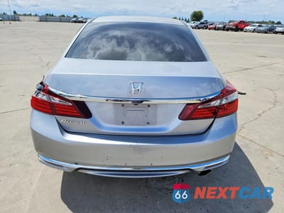 Zdjęcie 6 z 12 samochodu: 2017 HONDA ACCORD LX VIN:1HGCR2F3XHA204134 - miniatura