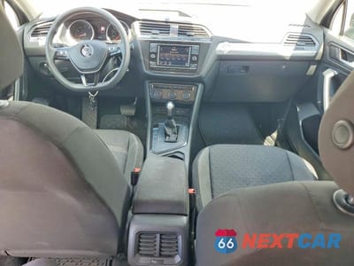Zdjęcie 8 z 13 samochodu: 2019 VOLKSWAGEN TIGUAN S VIN:3VV1B7AX1KM145942 - miniatura