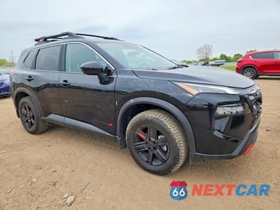 Czwarte zdjęcie samochodu z boku: 2025 NISSAN ROGUE ROCK CREEK VIN:5N1BT3BB7SC768975 - miniatura