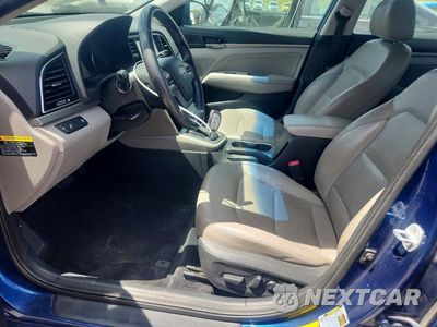 Zdjęcie 7 z 12 samochodu: 2017 HYUNDAI ELANTRA LIMITED VIN:5NPD84LF8HH004829 - miniatura