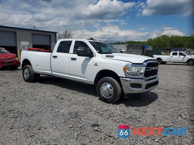 Czwarte zdjęcie samochodu z boku: 2024 RAM 3500 TRADESMAN VIN:3C63RRGL1RG242383 - miniatura