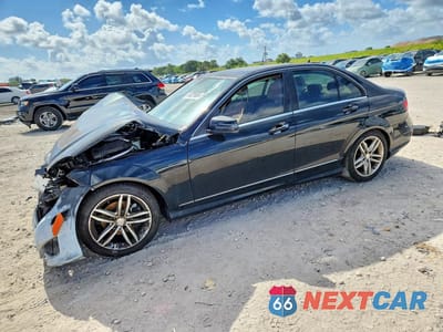 2014 MERCEDES-BENZ C 250 WDDGF4HBXEG233768 - główne zdjęcie licytacji z USA - miniatura