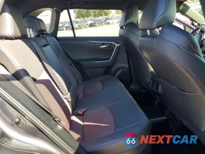 Zdjęcie 11 z 13 samochodu: 2023 TOYOTA RAV4 PRIME XSE VIN:JTMEB3FV0PD144056 - miniatura