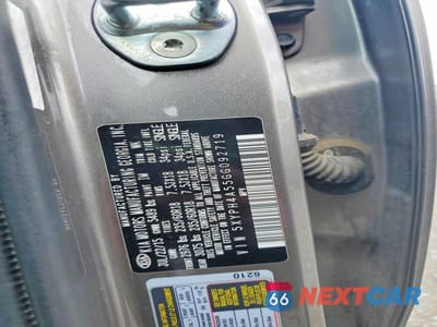Zdjęcie 13 z 13 samochodu: 2016 KIA SORENTO EX VIN:5XYPH4A55GG092719 - miniatura