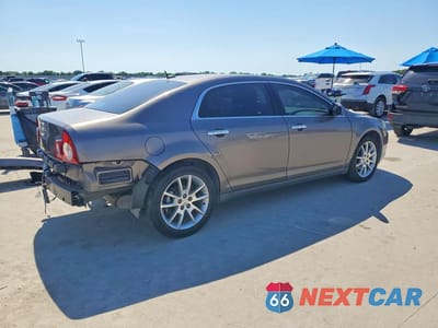 Trzecie zdjęcie samochodu z tyłu: 2010 CHEVROLET MALIBU LTZ VIN:1G1ZE5EB5AF108539 - miniatura