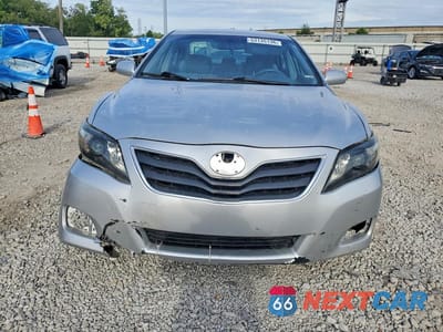 Piąte zdjęcie samochodu w środku: 2011 TOYOTA CAMRY LE VIN:4T1BF3EK7BU626039 - miniatura