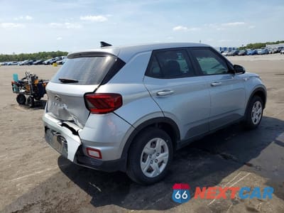 Trzecie zdjęcie samochodu z tyłu: 2020 HYUNDAI VENUE SE VIN:KMHRB8A38LU033247 - miniatura