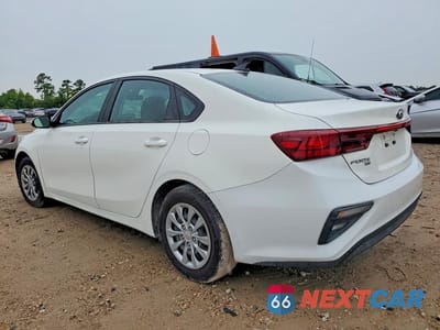 Drugie zdjęcie samochodu z przodu: 2021 KIA FORTE FE VIN:3KPF24AD8ME265811 - miniatura