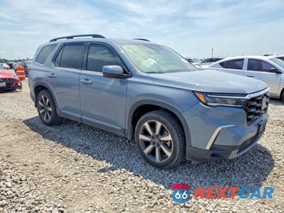 Czwarte zdjęcie samochodu z boku: 2025 HONDA PILOT TOURING VIN:5FNYG2H71SB008186 - miniatura