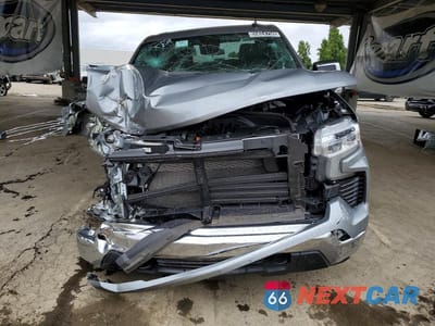 Piąte zdjęcie samochodu w środku: 2026 CHEVROLET SILVERADO K1500 LT VIN:3GCUKDED0TG274331 - miniatura