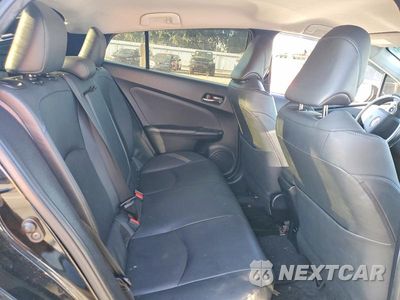 Zdjęcie 10 z 12 samochodu: 2016 TOYOTA PRIUS THREE TOURING VIN:JTDKARFU6G3021822 - miniatura