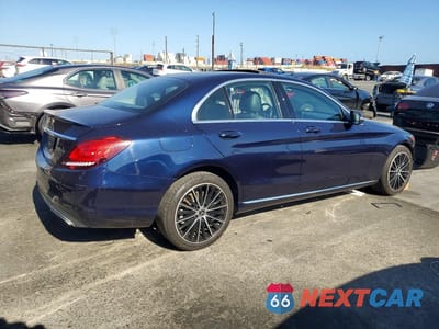 Trzecie zdjęcie samochodu z tyłu: 2019 MERCEDES-BENZ C 300 VIN:55SWF8DB8KU302240 - miniatura