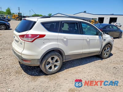 Trzecie zdjęcie samochodu z tyłu: 2015 FORD ESCAPE SE VIN:1FMCU9G95FUB08220 - miniatura