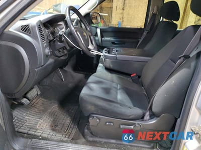 Zdjęcie 7 z 12 samochodu: 2011 CHEVROLET SILVERADO K1500 LT VIN:3GCPKSE32BG296385 - miniatura