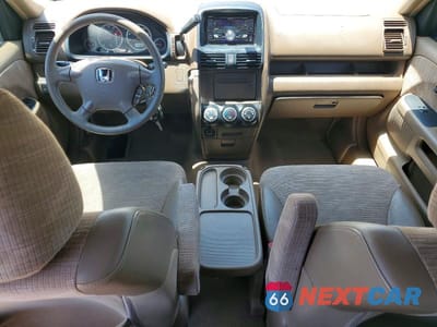 Zdjęcie 8 z 13 samochodu: 2004 HONDA CR-V LX VIN:JHLRD68404C021928 - miniatura