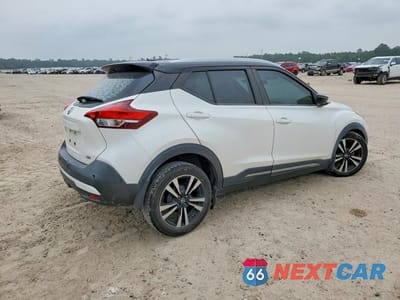 Trzecie zdjęcie samochodu z tyłu: 2020 NISSAN KICKS SR VIN:3N1CP5DV0LL517255 - miniatura