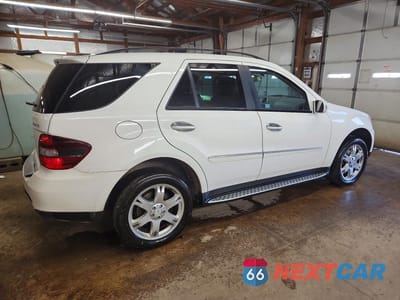 Trzecie zdjęcie samochodu z tyłu: 2007 MERCEDES-BENZ ML 350 VIN:4JGBB86E67A252632 - miniatura