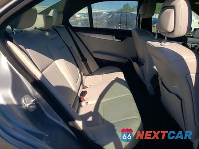 Zdjęcie 10 z 13 samochodu: 2013 MERCEDES-BENZ C 250 VIN:WDDGF4HB3DA848762 - miniatura