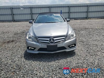 Piąte zdjęcie samochodu w środku: 2011 MERCEDES-BENZ E 550 VIN:WDDKK7CF6BF081233 - miniatura