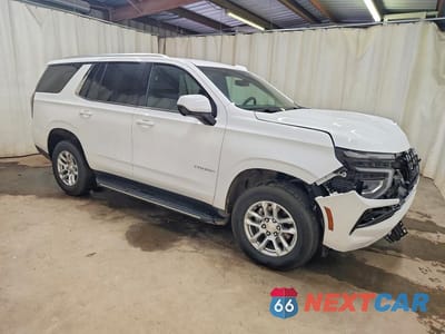 Czwarte zdjęcie samochodu z boku: 2025 CHEVROLET TAHOE C1500 LT VIN:1GNS5NRD9SR271982 - miniatura