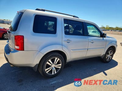 Trzecie zdjęcie samochodu z tyłu: 2011 HONDA PILOT EXL VIN:5FNYF4H5XBB062938 - miniatura