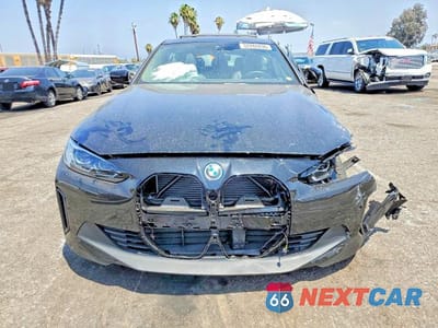 Piąte zdjęcie samochodu w środku: 2024 BMW I4 EDRIVE 35 VIN:WBY43AW03RFT38250 - miniatura