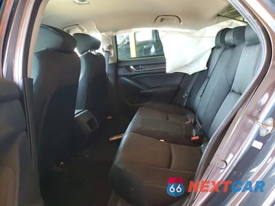 Zdjęcie 10 z 13 samochodu: 2018 HONDA ACCORD LX VIN:1HGCV1F15JA233020 - miniatura