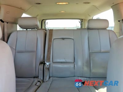 Zdjęcie 10 z 13 samochodu: 2007 CHEV SUBURBAN K2500 VIN:3GNGK26K57G237237 - miniatura