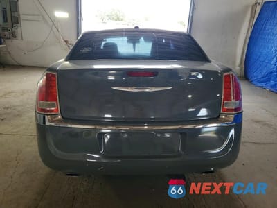 Zdjęcie 6 z 12 samochodu: 2012 CHRYSLER 300 VIN:2C3CCAAG7CH312715 - miniatura