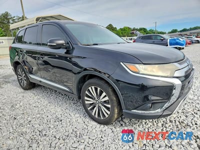 Czwarte zdjęcie samochodu z boku: 2019 MITSUBISHI OUTLANDER SE VIN:JA4AZ3A30KZ043816 - miniatura