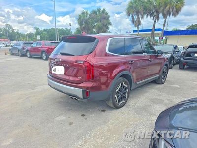 Czwarte zdjęcie samochodu z boku: 2023 KIA TELLURIDE S VIN:5XYP6DGC7PG388692 - miniatura
