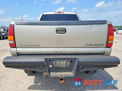 Zdjęcie 6 z 12 samochodu: 2001 CHEVROLET SILVERADO C2500 HEAVY DUTY VIN:1GCHC23G41F125774 - miniatura