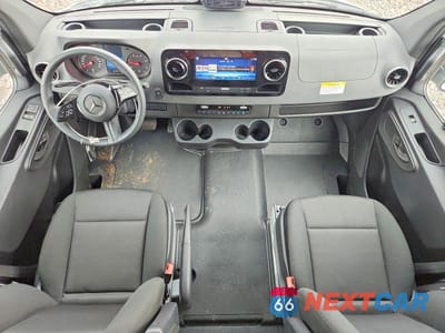 Zdjęcie 8 z 13 samochodu: 2026 MERCEDES-BENZ SPRINTER 2500 VIN:W1Z4KGHY4TT604868 - miniatura