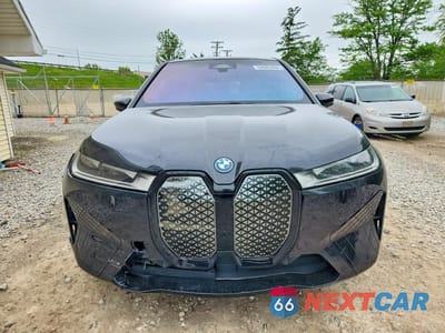 Piąte zdjęcie samochodu w środku: 2024 BMW IX XDRIVE50 VIN:WB523CF04RCR71180 - miniatura
